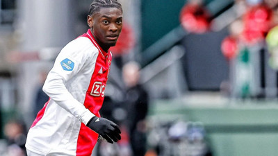 Ajax'ın 16 yaşındaki yıldızı dünya devlerini peşine taktı