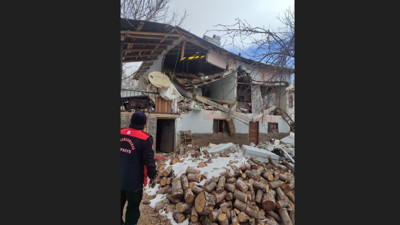 Mutfaktaki tüp bomba gibi patladı! Ev harabeye döndü...