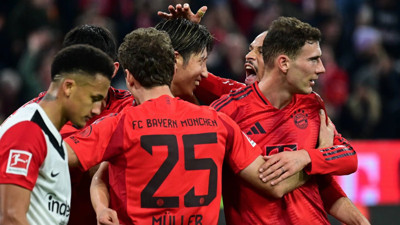 Bayern Münih, Frankfurt'u 4'ledi