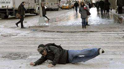 Karda ve buzda güvenle yürümenin sırları! Uzmanlardan hayat kurtaran ipuçları
