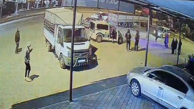 Bıçaklı ölüm kamerada