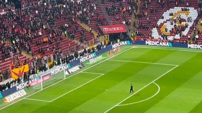 Mert Hakan Yandaş yine aynı hareketi yaptı