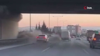 3 araca kaza yaptırıp kaçan aracı vatandaşlar durdurdu