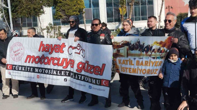 Motorcular konvoy düzenledi