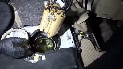 İstanbul'da zehir tacirlerine özel harekat destekli ağır darbe! Yakıt deposundan paket paket uyuşturucu çıktı