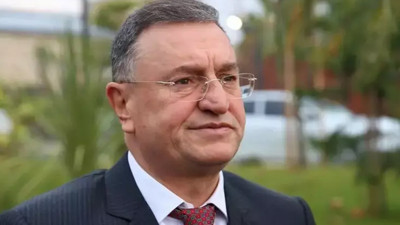 Lütfü Savaş, iktidara yakın üniversitede işe başladı