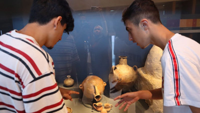 Kaybolan yetenekler geri dönüyor! Gençlerin geleneksel el sanatlarına ilgi artıyor