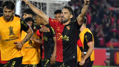 Melgar, Copa Libertadores’te son dakikada turladı