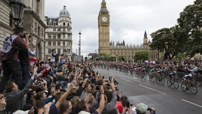 İngiltere, Tour de France 2027'nin Büyük Başlangıcı'na ev sahipliği yapacak
