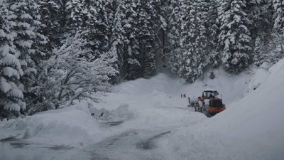 Kar hayatı felç etti! 68 köy yolu ulaşıma kapalı