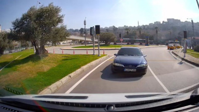 Ters yöne giren sürücü faciaya sebep olacaktı