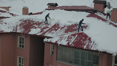 Ölümün eşiğinde ekmek parası