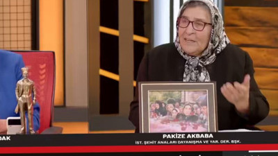 Şehit Anaları Derneği Başkanı Pakize Ana canlı yayında Erdoğan’ı topa tuttu