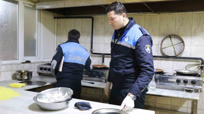 Zabıtadan tatlıcılara ramazan denetimi