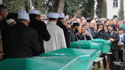 Feci kazada ölen 6 kişi son yolculuğuna uğurlandı