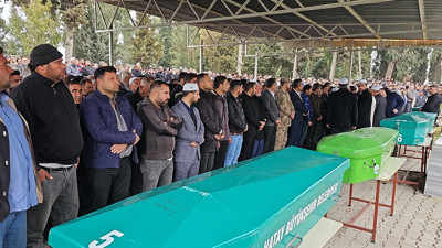 Minibüste ölen 6 işçi son yolculuğuna uğurlandı