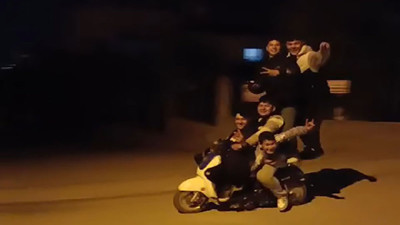 Elektrikli bisiklete 5 kişi bindi