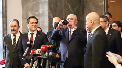 Müsavat Dervişoğlu yaptığı hareketle herkesi şaşırttı! Kimse bunu beklemiyordu