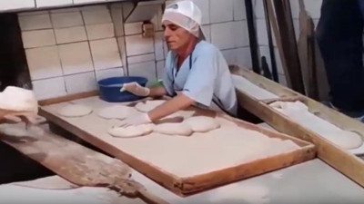 Fırıncıdan mide bulandıran hareket! Müşteriler ekmek almadan çıkıp gittiler