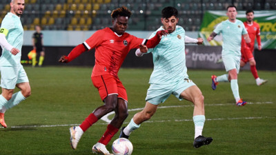 Esenler Erokspor ile Manisa FK puanları paylaştı