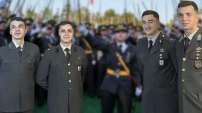 İhraç edilen 4 kahraman teğmen yürekleri yaktı