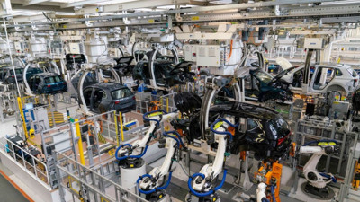 Otomotiv devinde tehlike çanları çalıyor. Kardaki düşüş dikkat çekti