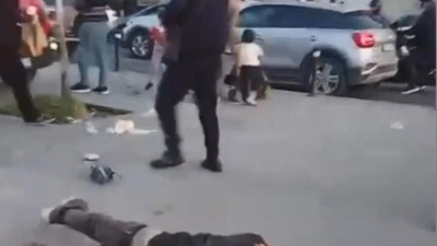 İftar sırasında tekmeli yumruklu kavga!