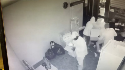 İstanbul’da içi para dolu çelik kasayı açamayınca böyle çaldılar