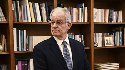 Komşunun yeni Cumhurbaşkanı Tasulas göreve başladı