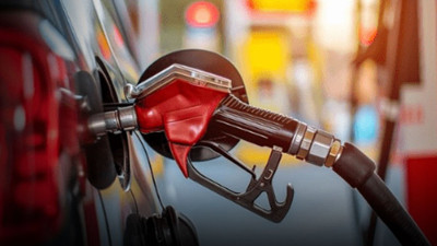 Akaryakıtta fiyatlar yine değişti! Tabelalar alt üst oldu