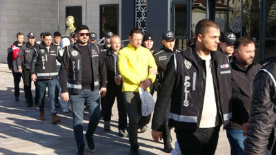 Çanakkale'de balyozlu, bıçaklı kavga dehşeti!