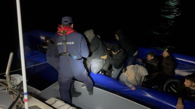 İzmir açıklarında kaçak göçmenler yakalandı