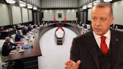 Erdoğan 3 bakanın ismini çizdi! Ankara'yı 'sıra kime gelecek' korkusu sardı