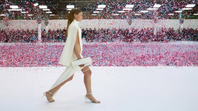 Moncler defilesine yıldız yağdı