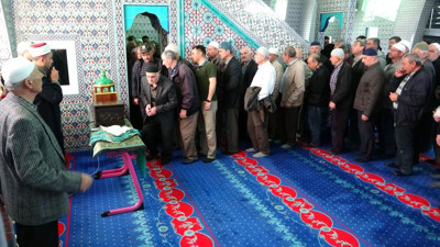 Kütahya’da Sakal-ı Şerif'i ziyarete açıldı: Mekke Camisi'nde uzun kuyruklar oluştu