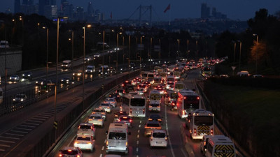 İstanbul'da yeni haftanın ilk iş gününde yoğun trafik!
