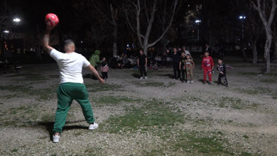 Orucunu açan soluğu orada alıyor