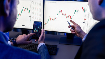 Piyasalarda dalgalanma, uzmanlardan kritik uyarı! Dolar, euro ve altında son rakamlar