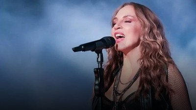 Ünlü şarkıcı Sertab Erener mahkemelik oldu! Şarkısını paylaştı