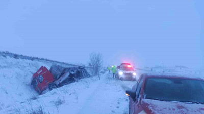 Kar ve tipide mahsur kalan 911 kişi böyle kurtarıldı