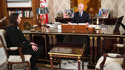 Tunus'tan siyasi kriz! Cumhurbaşkanı Said, Başbakan Maddouri'yi görevden aldı