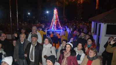 Sinop sokaklarında gemiyle dolaştılar