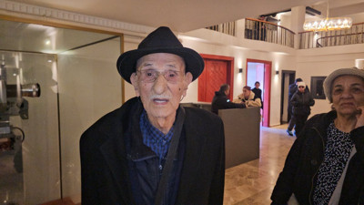 99 yaşında CHP ön seçiminde oy kullandı