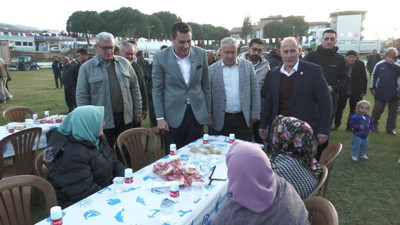 Manisa Büyükşehir Belediye Başkanı Zeyrek, Ahmetli'de vatandaşlarla buluştu