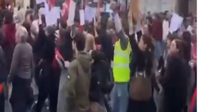 1 dakika 29 saniyelik akılalmaz görüntü. Londra'daki Türk kadın paylaştı