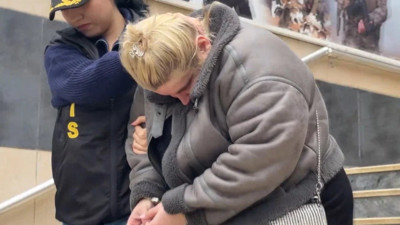 Kuyumcuda hırsızlık yaptı, kaldığı otelde enselendi