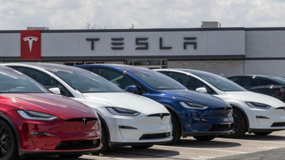 Avrupa'da Tesla'ya kötü haber! Şubatta sert düştü