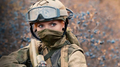 Kadınlar cephe yolunda... Askere gidecek erkek kalmadı!