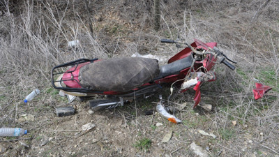 Yalvaç'ta motosikletle yaya çarptı! Metrelerce savruldu