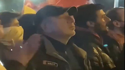 Ümit Özdağ aramızda! Bu görüntü Saraçhane'yi salladı